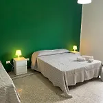 Apartman Omodei House *